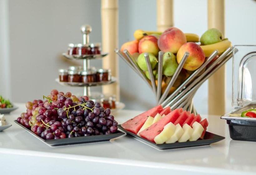 酒店 Lianos Village