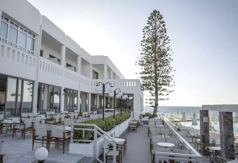 Отель Maritimo Beach