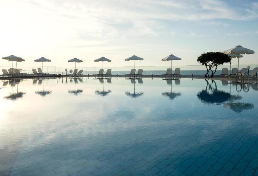 ホテル Maritimo Beach