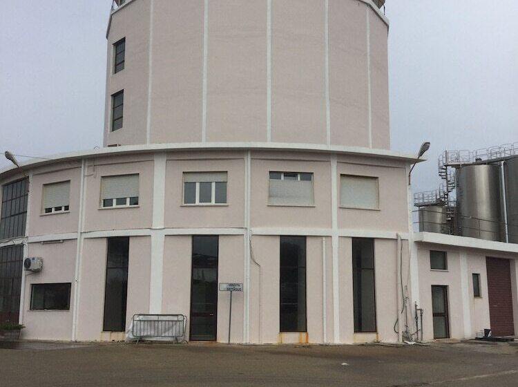 בית מלון כפרי Masseria Bosco & Masseria Strazzati