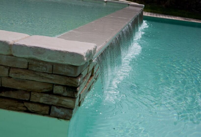 בית מלון כפרי Masseria Bosco & Masseria Strazzati