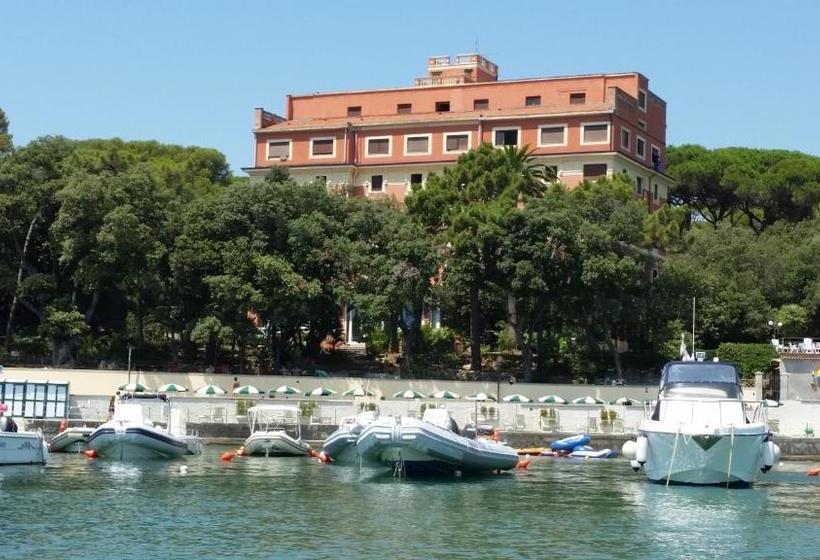 בית מלון כפרי Miramare