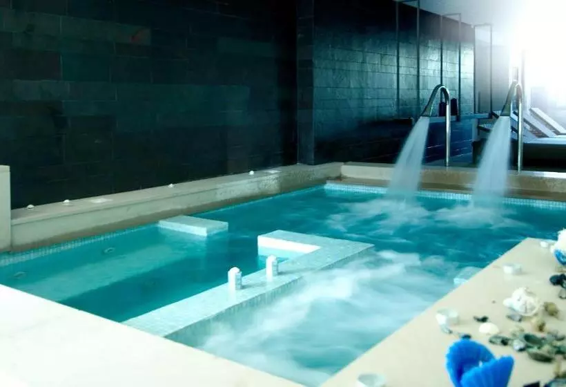 فندق Philippos Xenia