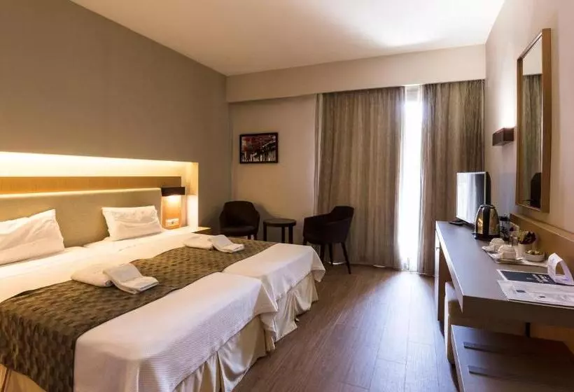 فندق Philippos Xenia