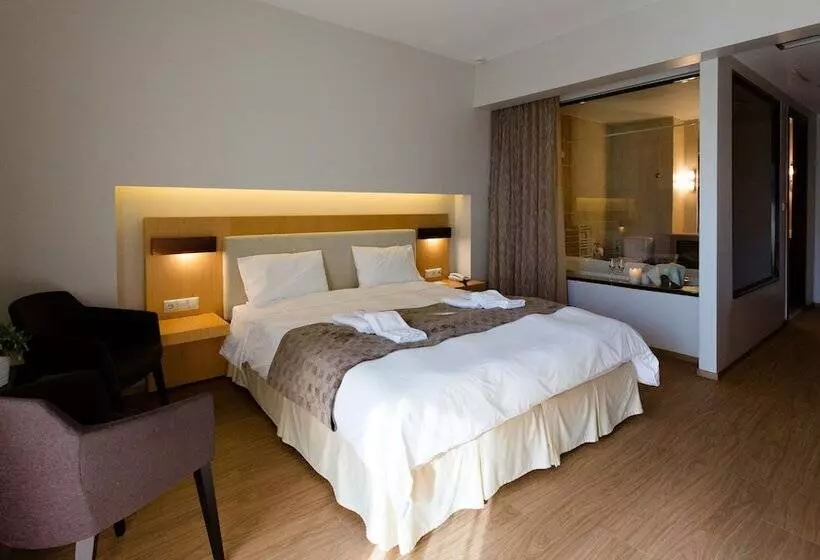 فندق Philippos Xenia