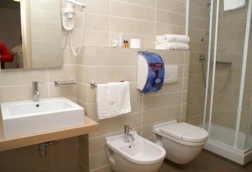 Отель Relais Del Lago