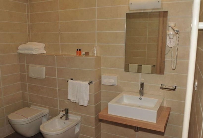 Отель Relais Del Lago