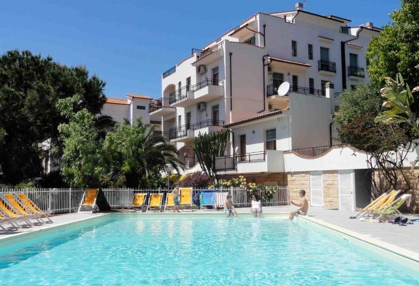 בית מלון כפרי Residence Dei Fiori