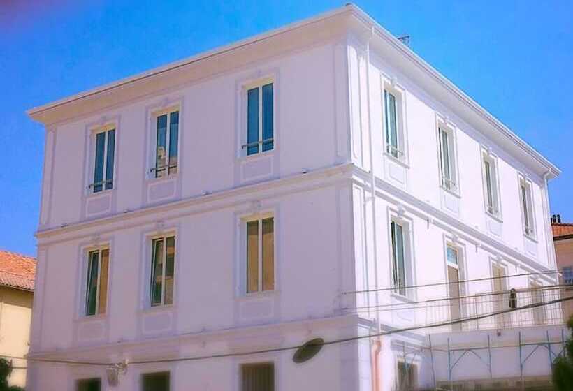 酒店 Sanremo Luxury Suites