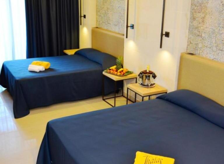 Отель Thàlas Club