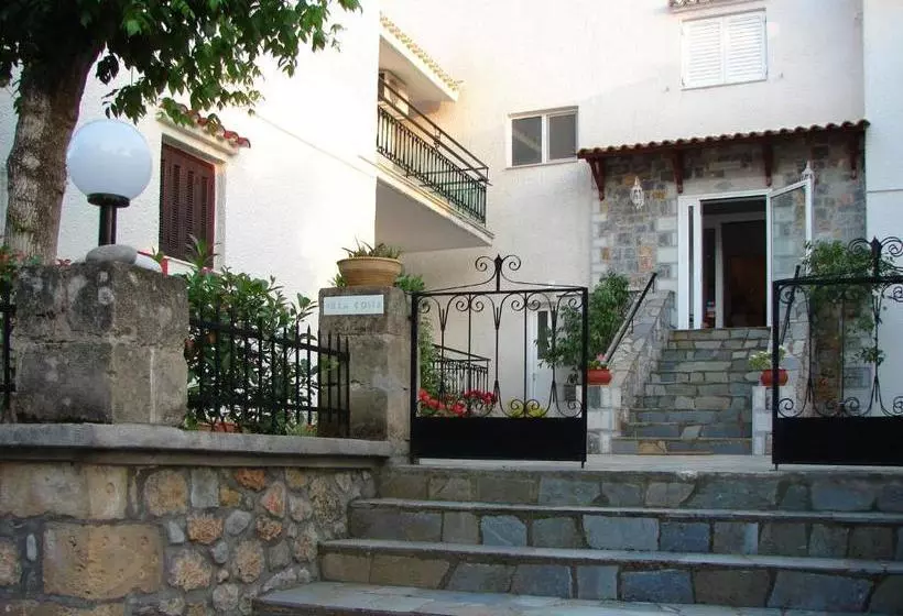 Villa Kosta Hotel & Apartments