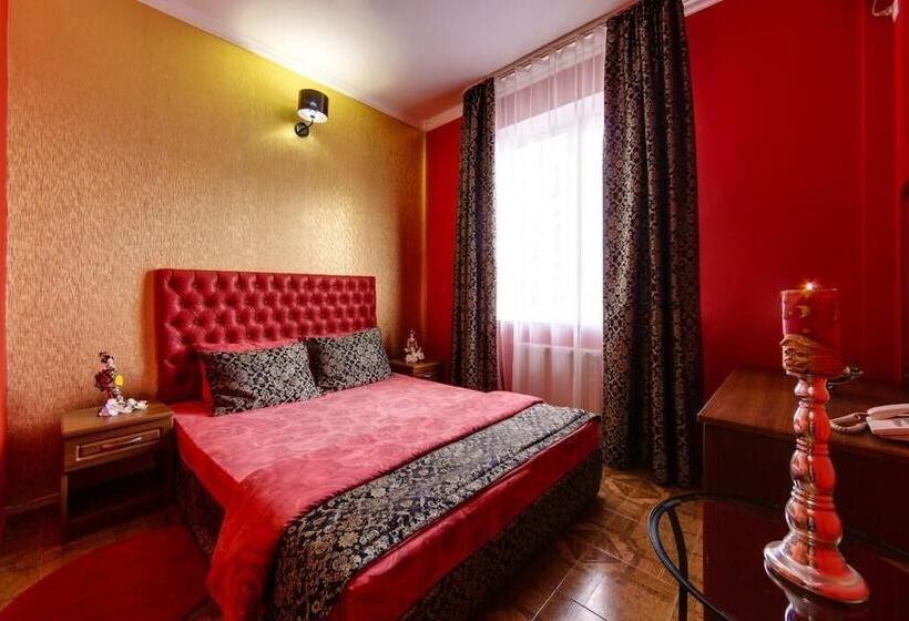 Отель Marton Lion