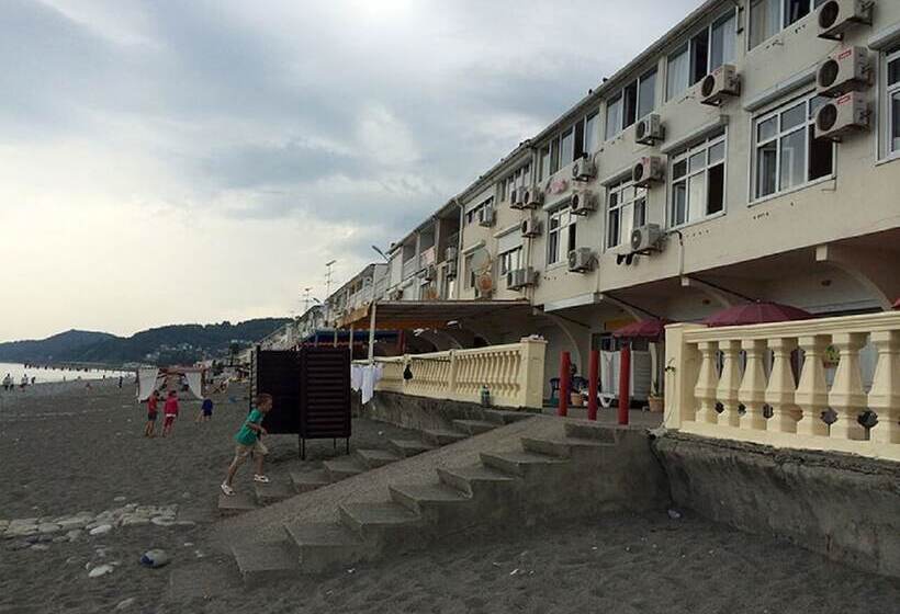 هتل Sea Outside Window