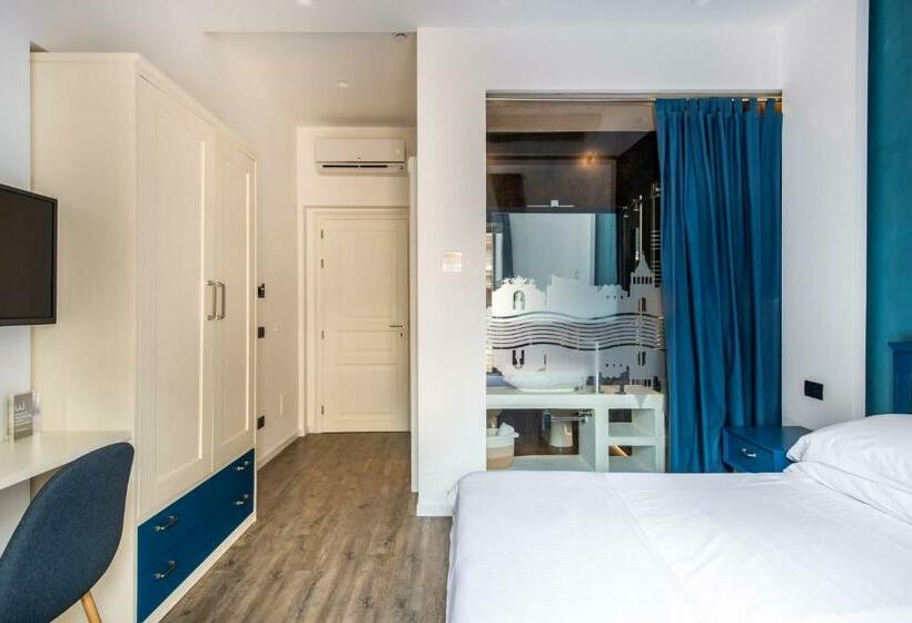 تختخواب و صبحانه Villena Plaza By Wonderful Italy