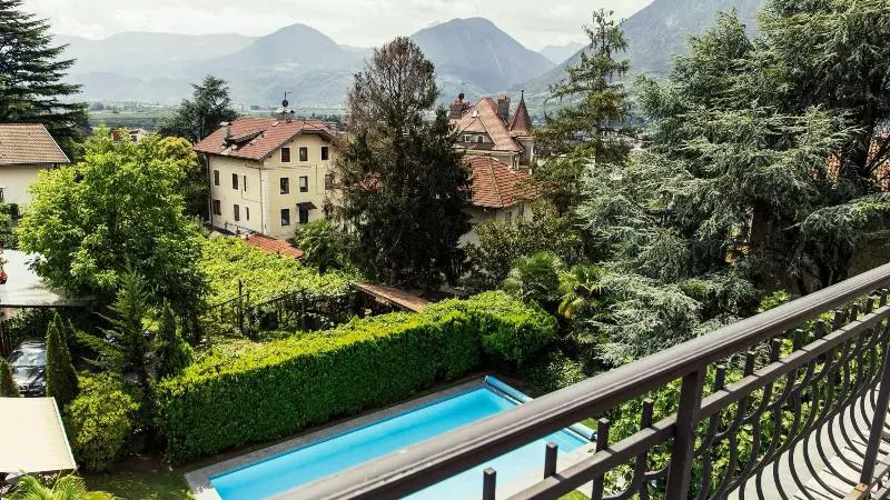 Hotelli Villa Laurus