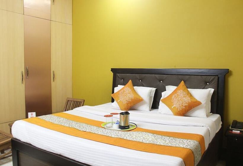 Fabhotel Queen Palace By Oyo Rooms