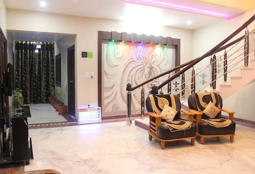 Fabhotel Queen Palace By Oyo Rooms