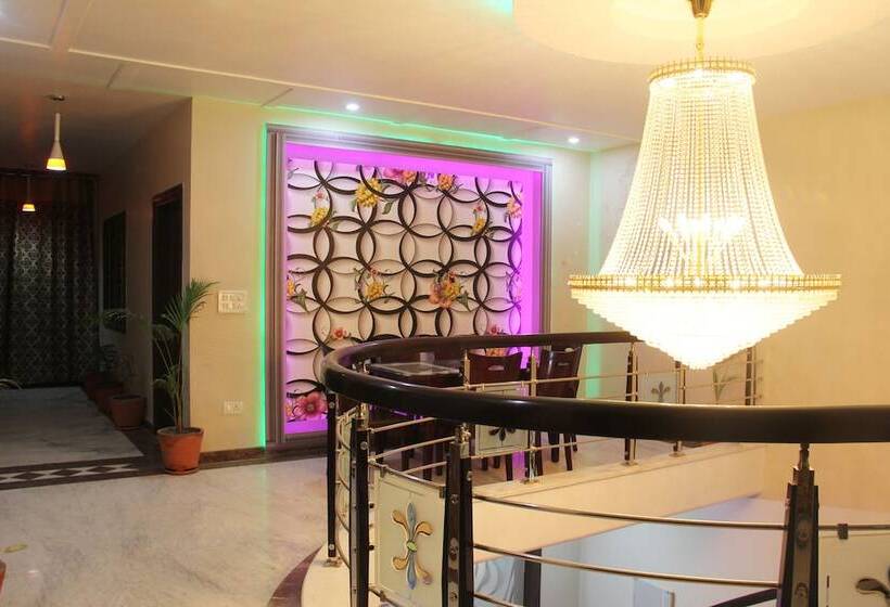 Fabhotel Queen Palace By Oyo Rooms