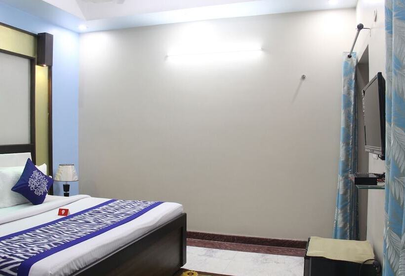 Fabhotel Queen Palace By Oyo Rooms