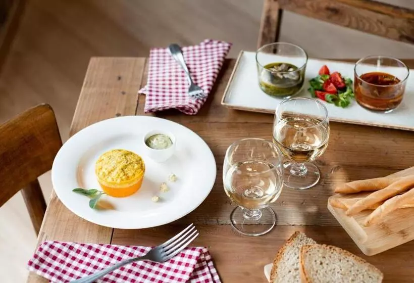 Hotelli Albergo Locanda Mistral