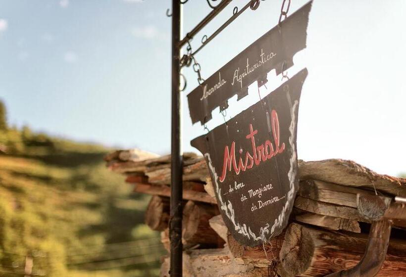 Szálloda Albergo Locanda Mistral