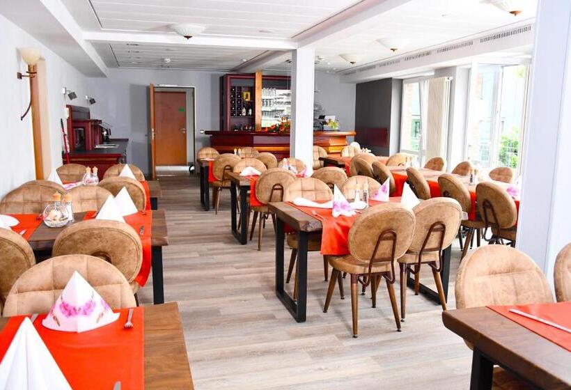 Отель Landhaus Lengede