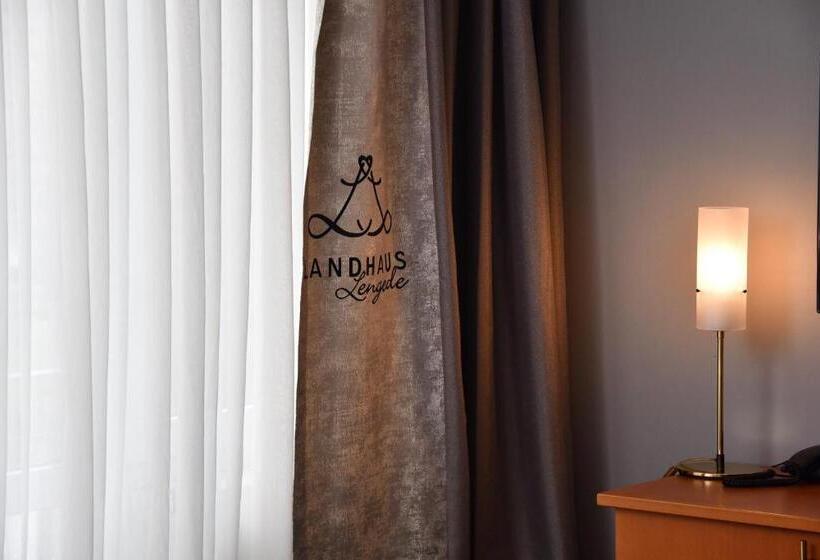 Отель Landhaus Lengede