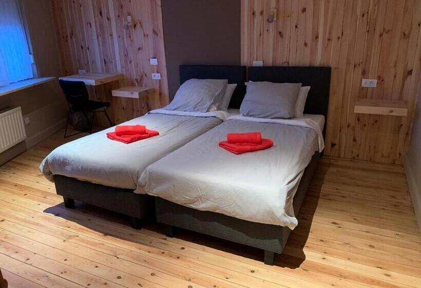 פנסיון Huis Buizemont