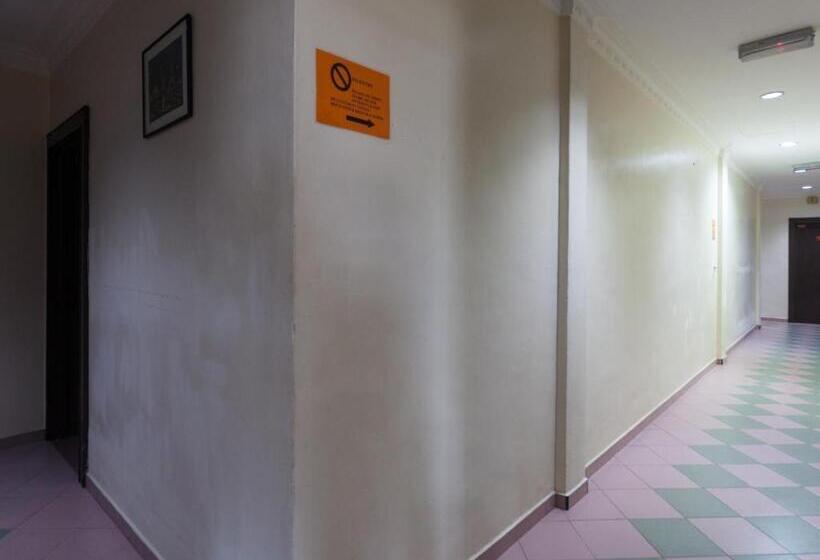 T P Hotel By Oyo Rooms