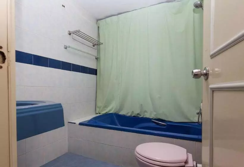 T P Hotel By Oyo Rooms