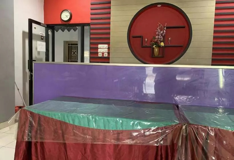 ホテル Oyo 90545 Wisma Bahagia Makassar