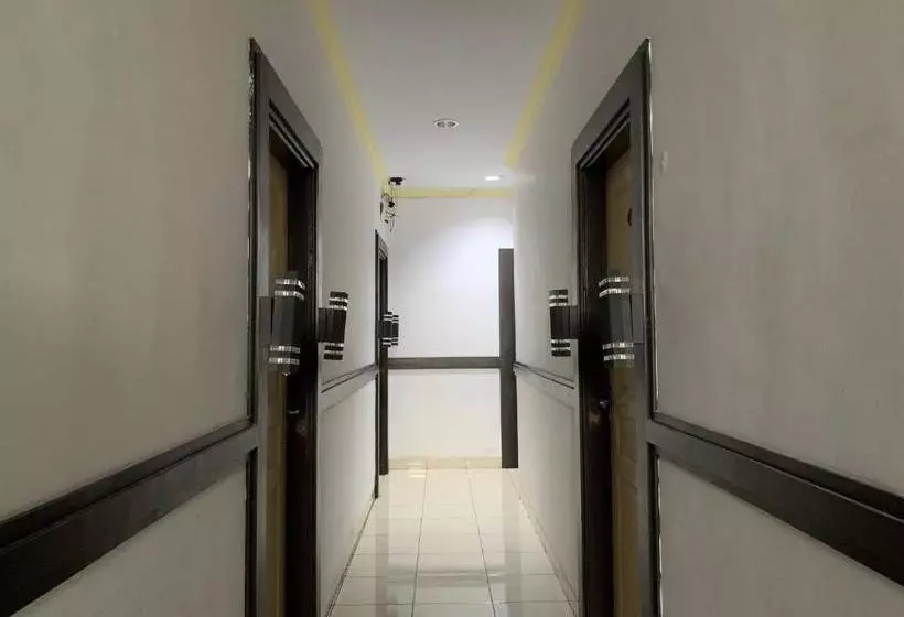 ホテル Oyo 90545 Wisma Bahagia Makassar