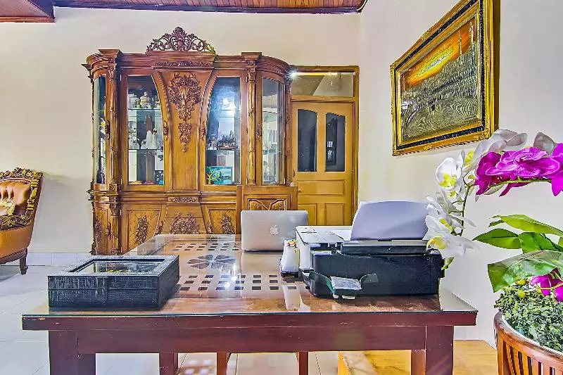 ホテル Spot On 90526 New Bunga Sonsang Homestay Syariah