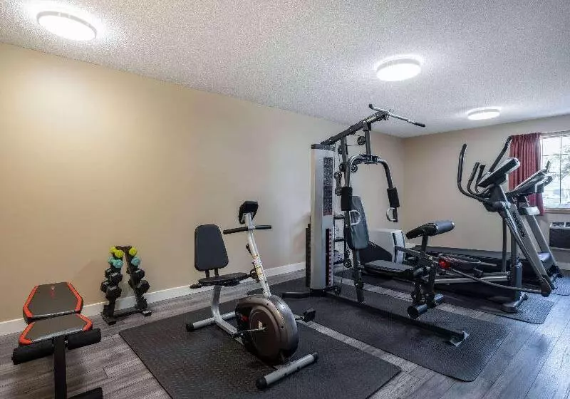 ホテル Travelodge By Wyndham Lacombe