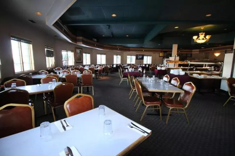 ホテル Travelodge By Wyndham Lacombe