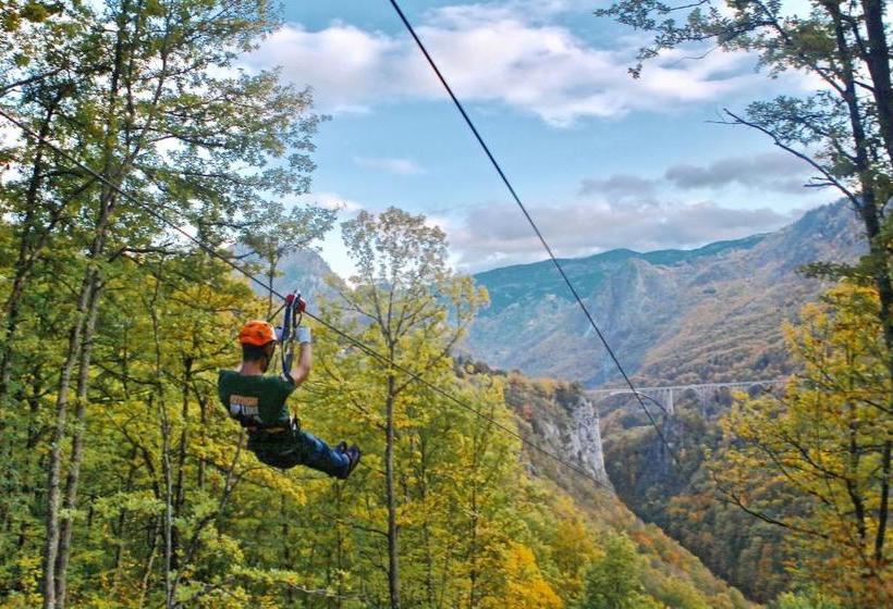 پانسیون Guest House Tara Canyon