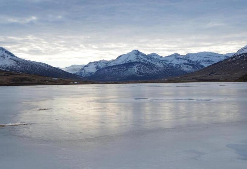 پانسیون Húsabakki Guesthouse