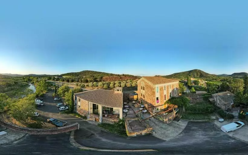 ベッドアンドブレックファースト Escale Au Salagou