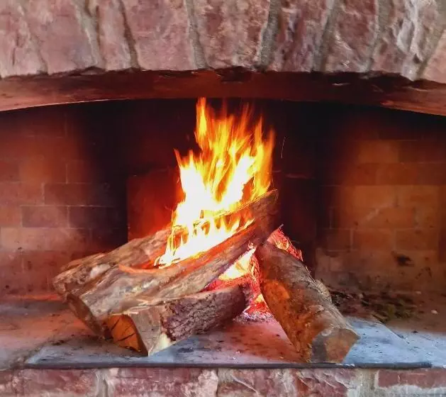 ベッドアンドブレックファースト Escale Au Salagou