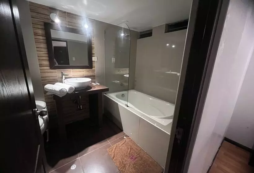 هتل La Estacion Cusco