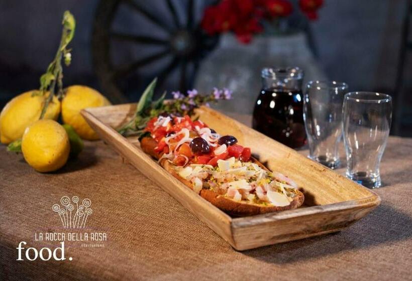 Отель La Rocca Della Rosa