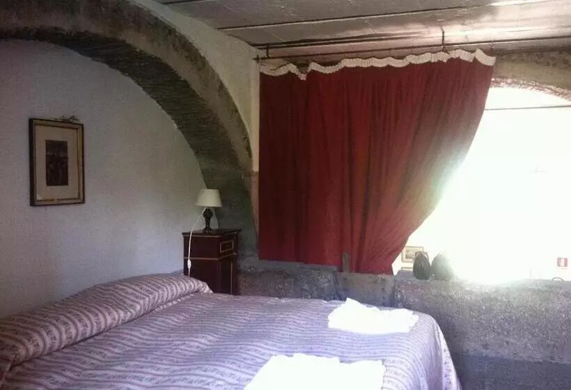 هتل La Rocca Della Rosa