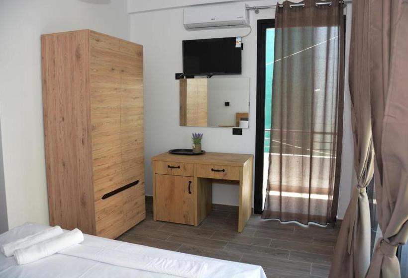 Lungomare Private Rooms