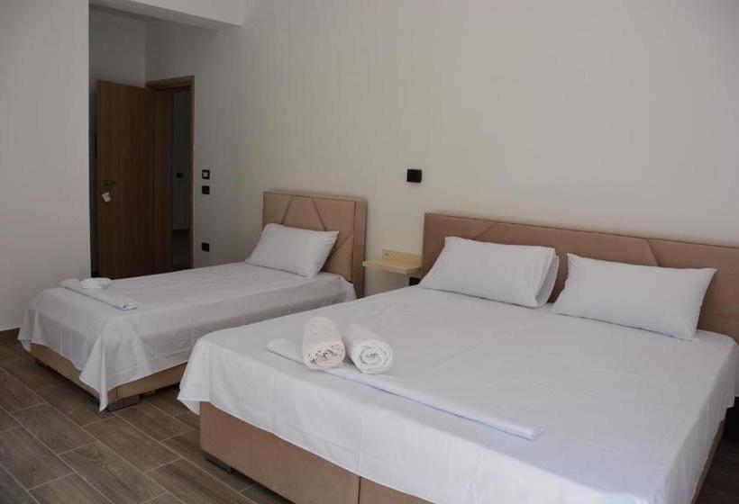 Lungomare Private Rooms