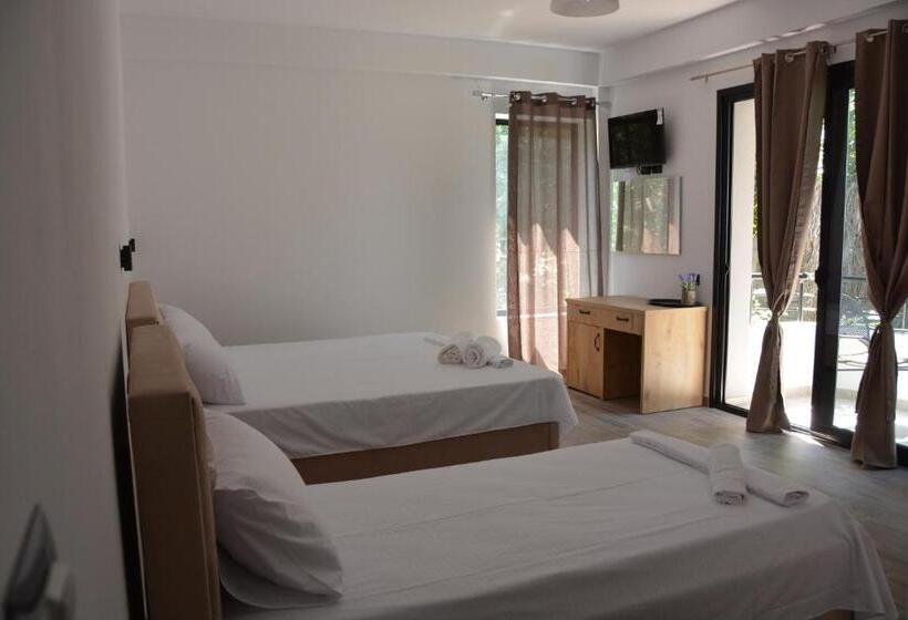 Lungomare Private Rooms