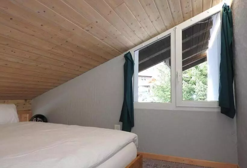 Aamiaismajoitus (B&B) La Tzavane