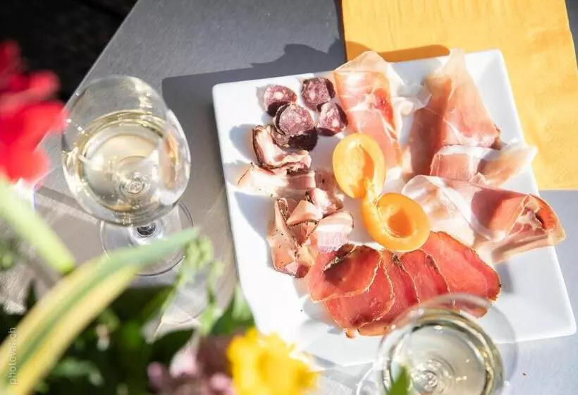 Aamiaismajoitus (B&B) La Tzavane