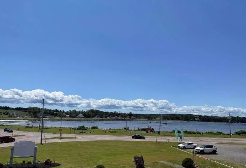 Hotelli Gateway To Greenwich Suites