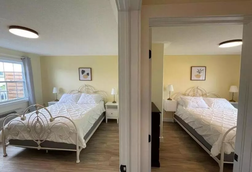 Hotelli Gateway To Greenwich Suites