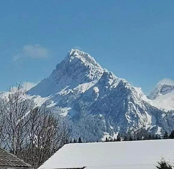 هتل L'auberge Des 4 Vents